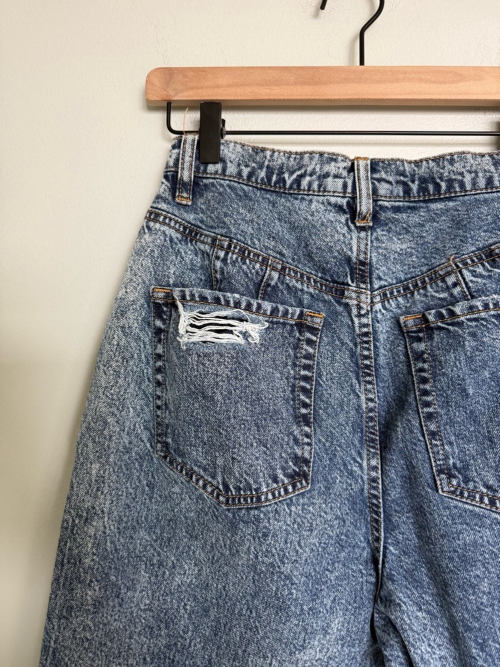 Free People x We The Free CRVY Vintage Wash Straight Distressed Jeans - Picture 6 of 7